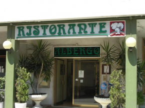 Гостиница Albergo Tenda Verde  Фалконара Мариттима